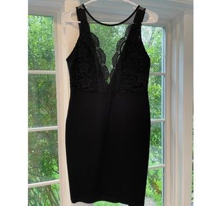 Lulu’s black dress